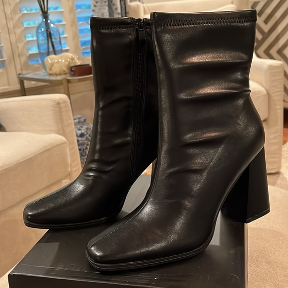Merald Black Ankle Booties/NIB/9 - Picture 8 of 15